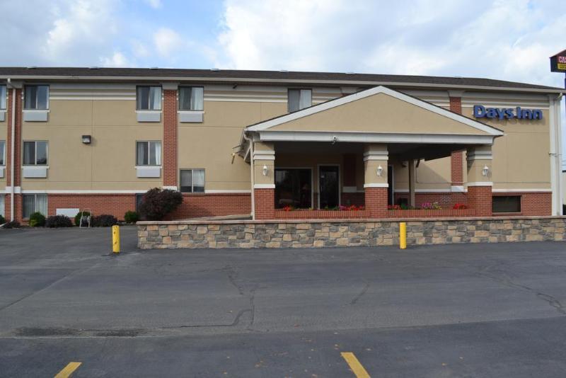 Countryside Inn & Suites Omaha East-Council Bluffs Ia מראה חיצוני תמונה