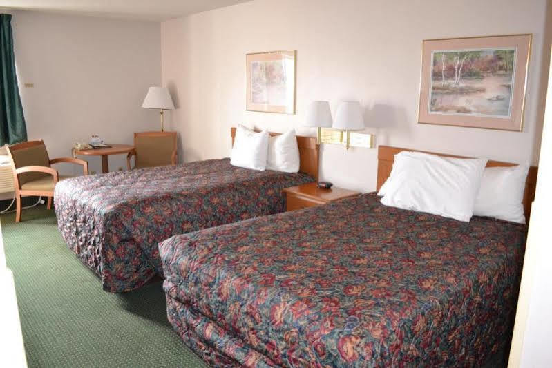 Countryside Inn & Suites Omaha East-Council Bluffs Ia מראה חיצוני תמונה
