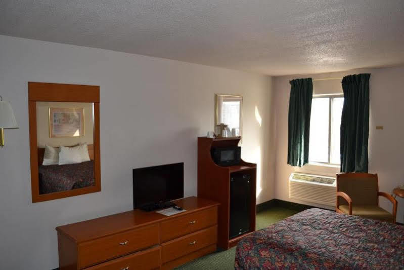 Countryside Inn & Suites Omaha East-Council Bluffs Ia מראה חיצוני תמונה