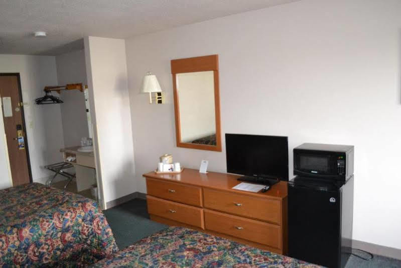 Countryside Inn & Suites Omaha East-Council Bluffs Ia מראה חיצוני תמונה